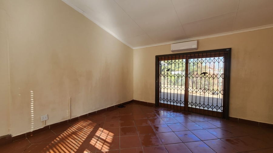 To Let 4 Bedroom Property for Rent in Schoemansville North West